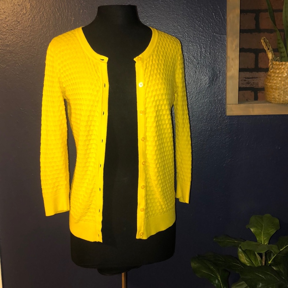 Gorgeous Yellow Cardigan!